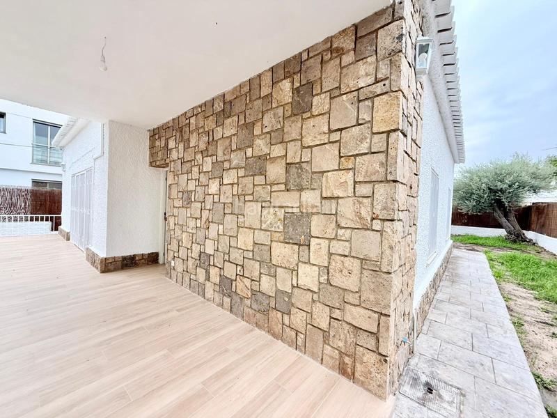 Foto b277781f-801e-4352-9645-dd9ee9769551. Alquiler chalet se alquila chalet reformado . en Rocafort