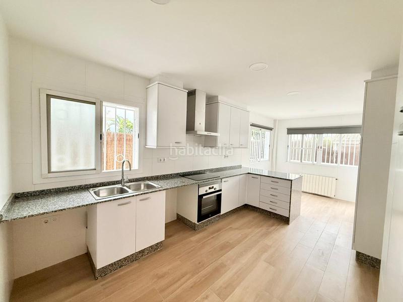 Foto c8e45ecc-ab17-444a-84cc-5604b6e95e29. Alquiler chalet se alquila chalet reformado . en Rocafort