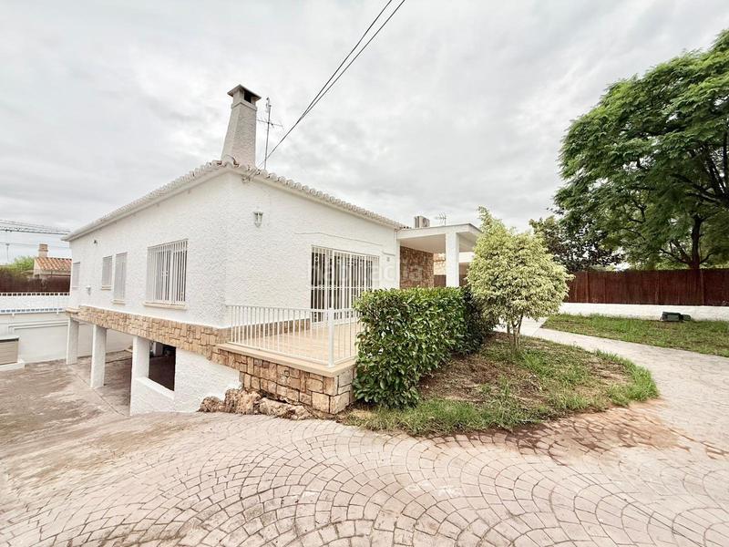 Foto f93bc11a-18d6-46fc-80d8-91dd26ca787a. Miete chalet mit heizung parking pool in Rocafort