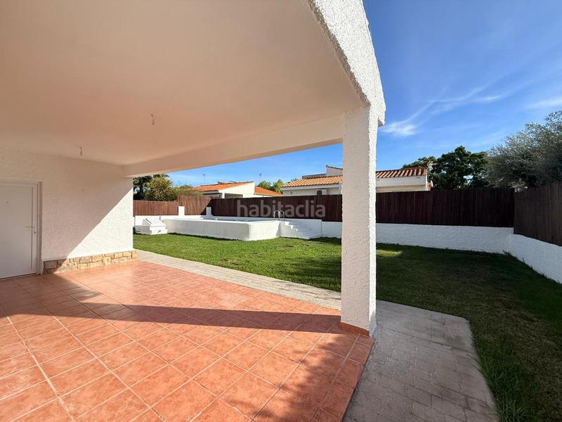 Foto c7b0a2b4-5520-495e-89f8-ba66685f37a0. Affitto chalet con riscaldamento parcheggio piscina in Rocafort