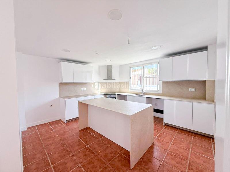 Foto de92b8e6-190c-4202-8fd2-321d3d731f59. Affitto chalet con riscaldamento parcheggio piscina in Rocafort