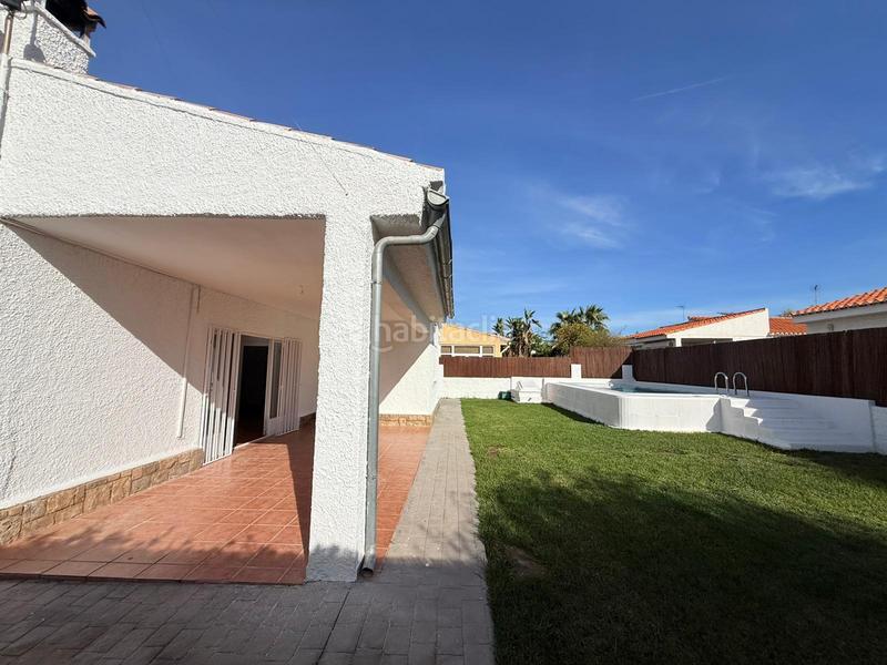 Foto fa34cefb-52ae-4aa6-b6f2-69978cc1d678. Affitto chalet con riscaldamento parcheggio piscina in Rocafort