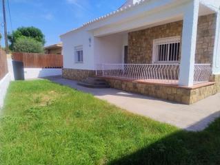 Location Chalet  Avenida ausias march. Se alquila chalet reformado en rocafort.