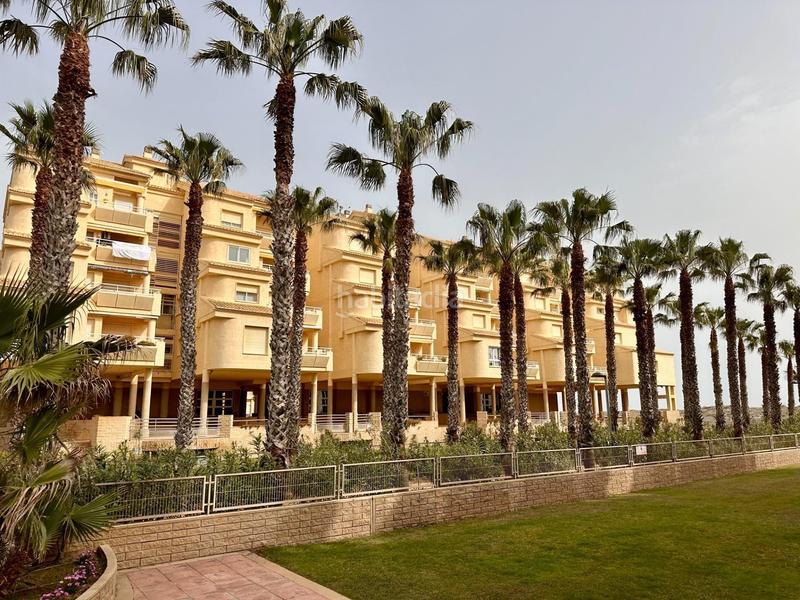 Foto 91242088-c5b0-4a2c-9900-0a7d2f4617d1. Etagenwohnung mit parking in El Perellonet Valencia