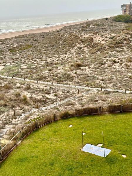 Foto 96469047-5182-490d-bedd-10df3c2fe884. Etagenwohnung mit parking in El Perellonet Valencia