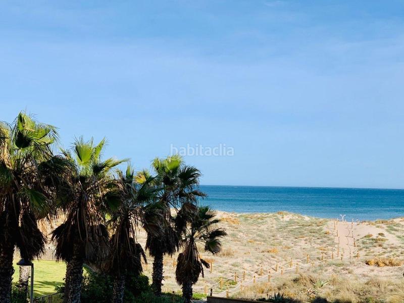 Foto e487dbb4-b941-4b5a-8ef4-0c9369c12ba7. Etagenwohnung mit parking in El Perellonet Valencia