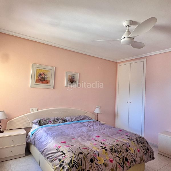 Foto f9775291-d6ac-44a7-a689-9ca876eed834. Pis amb aparcament a El Perellonet Valencia