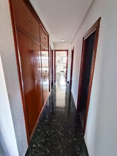 Foto 25a5c24a-cbde-4c1f-aca7-d4e3f1a62c85. Rent flat with heating in L´Amistat Valencia