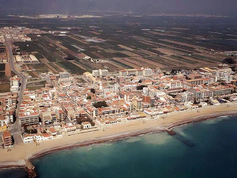 Foto 989f665d-3567-4716-9aa0-0e4d9d3f994d. Pis a Moncófar Pueblo Moncofa