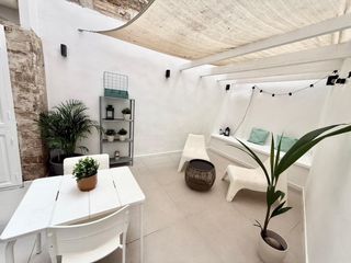 Affitto Piano terra  Calle orihuela. En alquiler vivienda con encanto en valencia