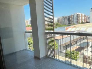 Rent Flat  Calle de campaners. Estrena piso en finca con piscina y gimnasio! amplio, luminoso y