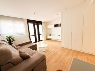 Rent Flat  Calle colon. Piso reformado en calle colón  valencia centro
