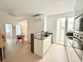Miete Etagenwohnung  Pasaje dr serra. Alquiler de vivienda reformada a estrenar en pleno centro de val