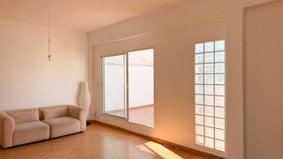 Rent Flat  San jose de la montaña. Piso con terraza en calle san jose de la montaña