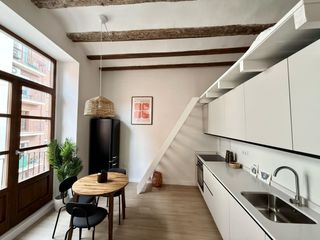 Pis  Quart. Se vende piso en ciutat vella