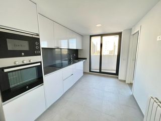 Lloguer Pis  Calle antonio ferrandis actor. Se alquila piso a estrenar en residencial de lujo