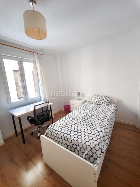Foto 013015ba-d302-4028-b3dd-d757b829ffb5. Rent flat with heating in El Pilar Valencia