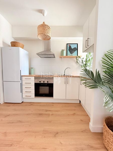 Foto d2a01ae8-9fa7-4cc8-a12e-bcc360957b11. Etagenwohnung mit heizung in Russafa Valencia