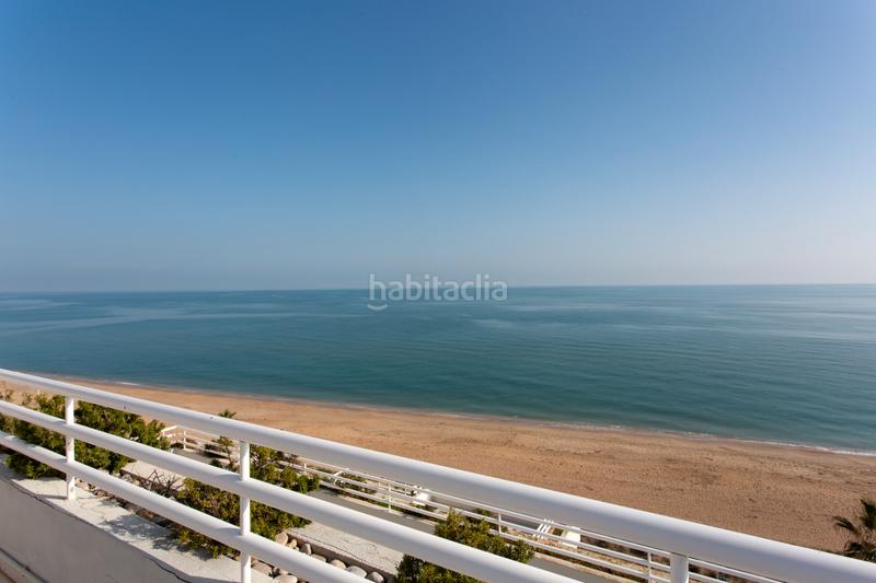 Foto 74214930-86e8-4fce-a133-14fe0797c7a0. Attique dans avinguda del papa luna 55 dans Playa Norte Peñíscola