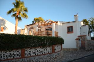 Chalet  Carrer de luruguai. Chalet independiente en cerro mar