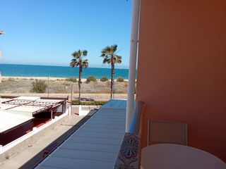 Appartement  Avinguda del papa luna 84. Primera línea de playa latera
