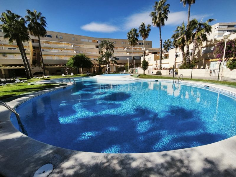 Foto 8f8e266a-116e-4805-ac00-71dfd1c39583. Casa amb xemeneia piscina a Agua Amarga - Urbanova Alicante