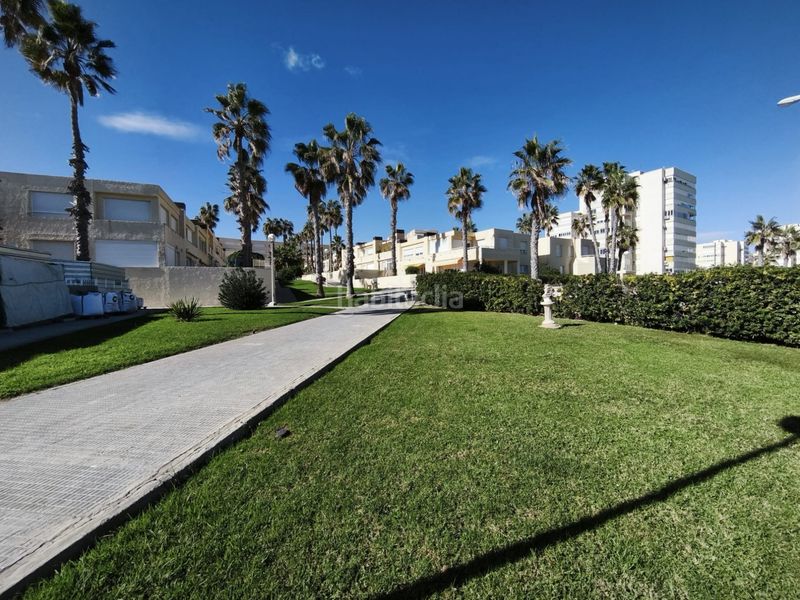 Foto a4a899d2-3efa-48cd-a18d-c6765db5c177. Casa amb xemeneia piscina a Agua Amarga - Urbanova Alicante