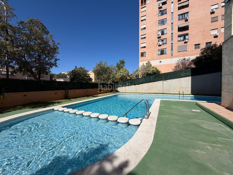 Foto bd277b8f-fcbe-4725-b4b9-9e659bb7559c. Pis amb piscina a Babel Alicante