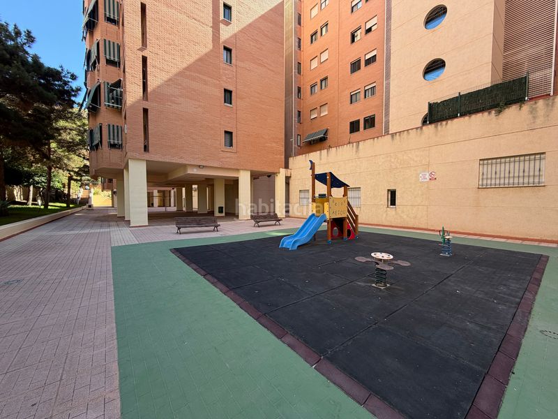 Foto e5373c1b-69e1-4460-95bb-bfb2a1d42a59. Pis amb piscina a Babel Alicante