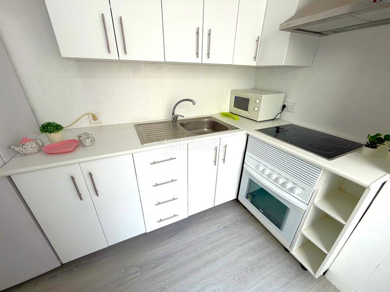 Foto 0071d77d-40c3-45a7-b863-1f61089f4152. Piso fantástica vivienda luminosa de tres habitaciones en Benalúa-babel en Alicante