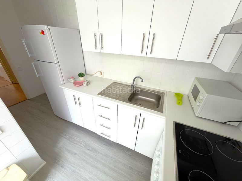 Foto 0d910916-361a-495f-8679-7ec149bbd23d. Piso fantástica vivienda luminosa de tres habitaciones en Benalúa-babel en Alicante