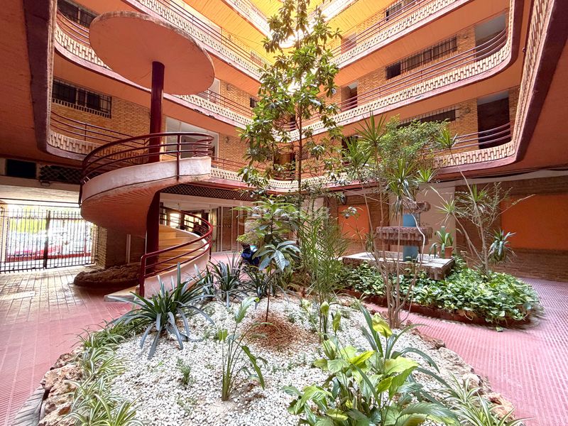 Foto ba5db443-5801-49d6-b15b-6a99798be76a. Piso fantástica vivienda luminosa de tres habitaciones en Benalúa-babel en Alicante