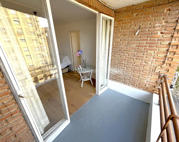 Foto ed657296-f8cf-403f-a7b8-e101e2b8ceb2. Piso fantástica vivienda luminosa de tres habitaciones en Benalúa-babel en Alicante