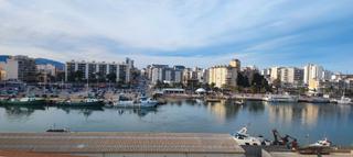 Ático  Carrer llevant. Atico con vistas al puerto en el grao de gandia