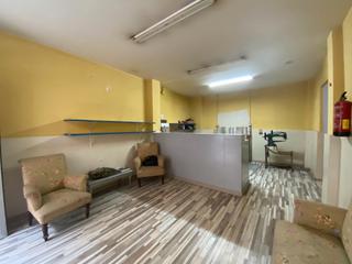 Local Comercial a Carrer madrid 17. Local frente al gym nuevo calle madrid