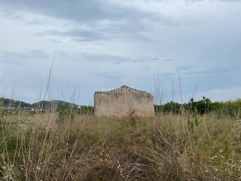Foto 64223c9a-305a-454f-928c-b6f5a4d32df8. Finca rústica terreno muy bien ubicado en Oliva pueblo Oliva