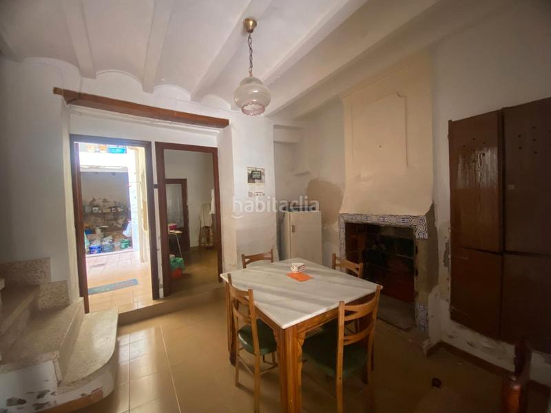 Foto 4686b0bf-a358-41a8-8dee-e864ab0c3577. Casa en carrer de l'abadia 3 casa en el centro para reformar en Miramar