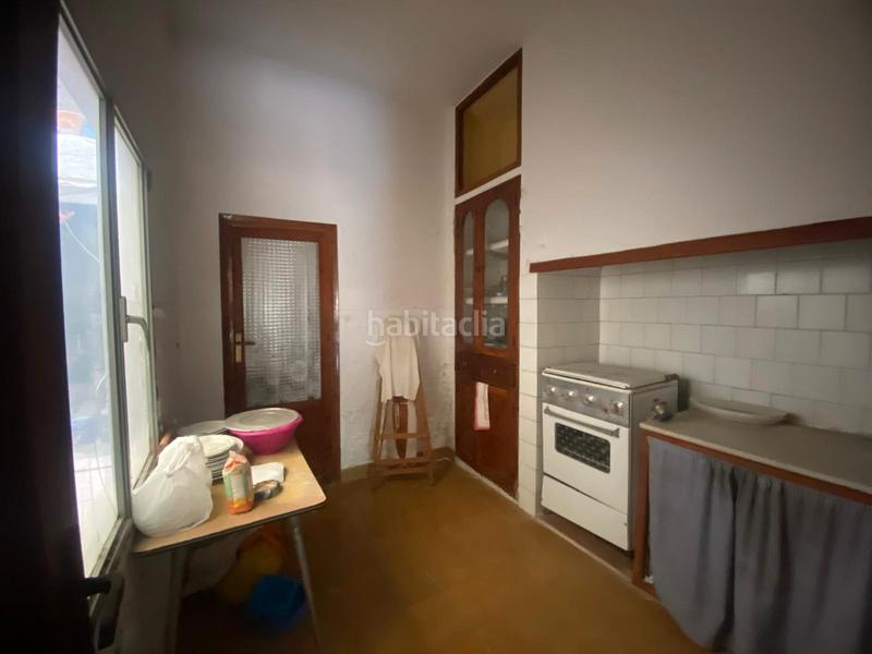 Foto 4fc79501-1769-44ea-8f17-ba72ddb9b536. Casa en carrer de l'abadia 3 casa en el centro para reformar en Miramar