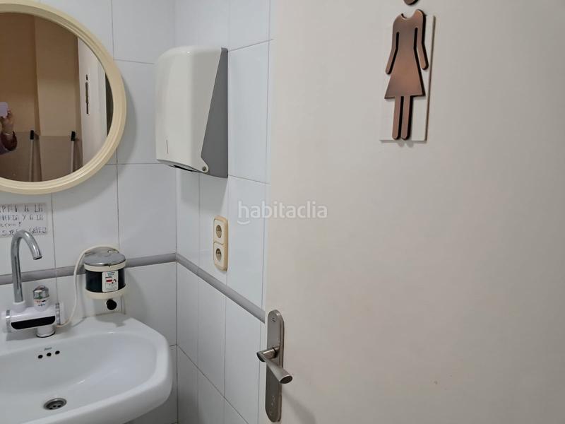Foto d0a2b1f3-0d85-4de9-bd62-fc8e7a106c9a. Trapasso locale commerciale in carrer benissuai 17 in Gandia