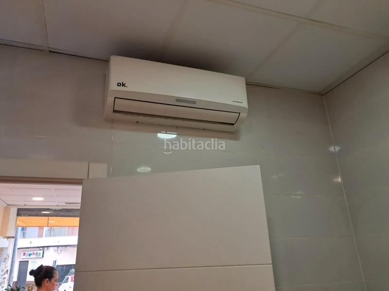 Foto f5ae31a2-4e0d-4a18-ae52-e98b2b5fe243. Trapasso locale commerciale in carrer benissuai 17 in Gandia