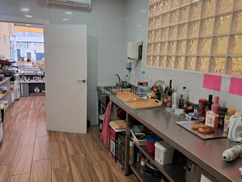 Foto f96969a1-133d-4cad-b868-829275882235. Trapasso locale commerciale in carrer benissuai 17 in Gandia
