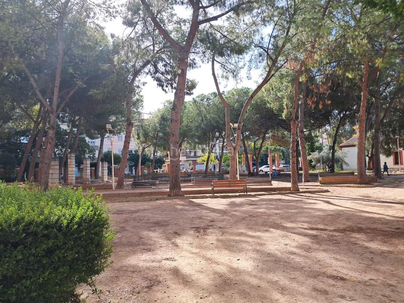 Foto ed7861fc-4cf0-4c4e-a50c-232afce19446. Lloguer pis a plaça parc de l'estació 32 a Corea Gandia