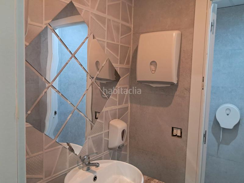 Foto 468c9461-658e-4617-a32b-c6d379f07bb2. Location local commercial dans carrer perú 42 dans Corea Gandia