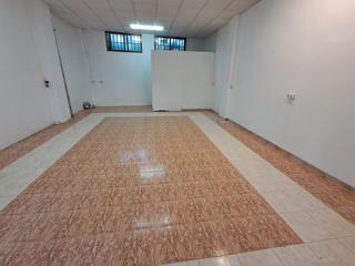 Local Comercial a Carrer del clot de la mota 18. Local en el grao de gandía