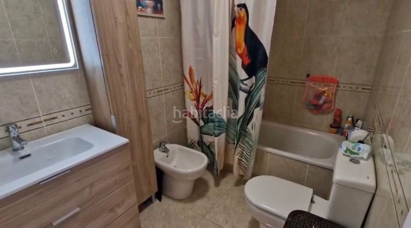 Foto d38697f3-d8f1-45fe-8013-6ab03e8e8c4d. Alquiler casa adosada en carrer xaloc 64 planta baja a partir de septiembre en Bellreguard