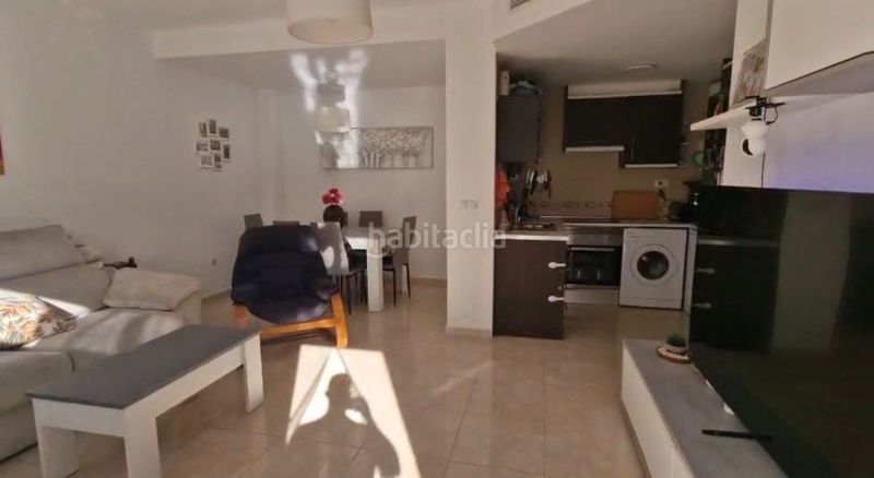 Foto def08c91-0c56-4364-9b7e-9c8e744335e7. Alquiler casa adosada en carrer xaloc 64 planta baja a partir de septiembre en Bellreguard