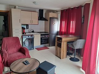Pis a Carrer nou 31. Piso muy coqueto de 2 habitaciones y cochera