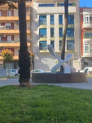 Etagenwohnung in Carrer cid campeador 25. Piso sin ascensor en plaza españa
