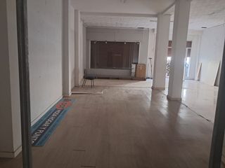 Miete Geschäftsraum in Avinguda de la república argentina 55. Local en república argentina