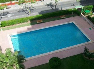 Affitto Piccolo appartamento  Carrer de menorca 3. Piso en alquiler anual